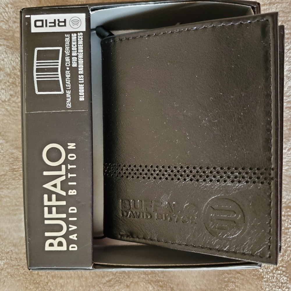 Buffalo David Bitton mens wallet